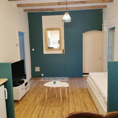 De La Souliere Apartment