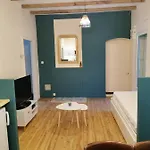 De La Souliere Апартаменты