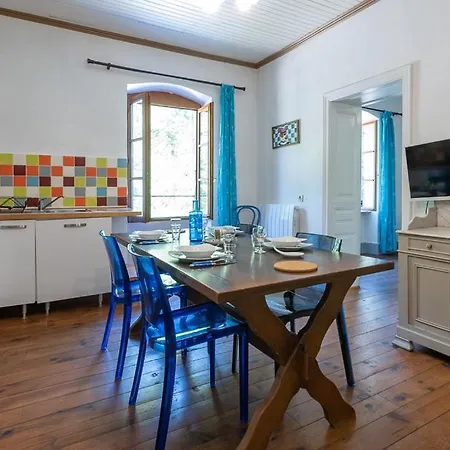 De La Souliere Apartment